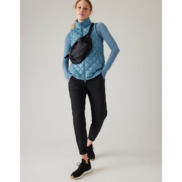 New Athleta Excursion Large Waistbag Black - Picture 6 of 6